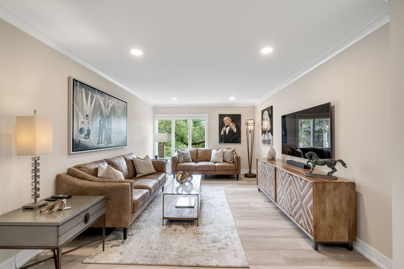 1 Oak Brook Club Drive A211