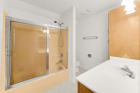 Tiny photo for 5625 Chesapeake Drive #5625, McHenry, IL 60050 (MLS # 12507619)