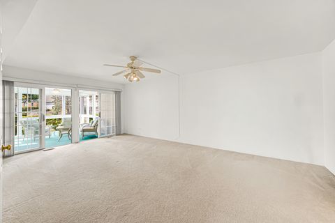 Tiny photo for 5625 Chesapeake Drive #5625, McHenry, IL 60050 (MLS # 12507619)