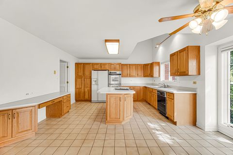 Tiny photo for 5625 Chesapeake Drive #5625, McHenry, IL 60050 (MLS # 12507619)