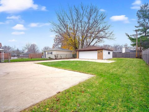 A home in Glen Ellyn