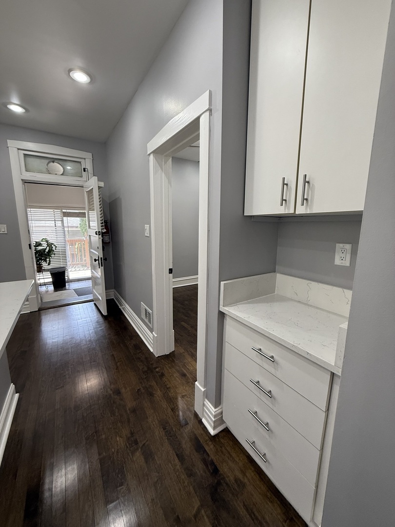 3721 W Belden Avenue 1