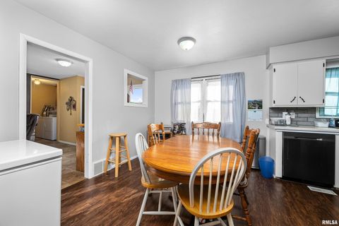 Tiny photo for 201 12TH Street, De Witt, IA 52742 (MLS # QC4270097)