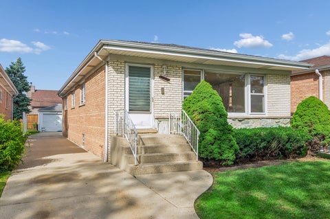 Photo of Chicago, IL 60646 (MLS # 12763624)