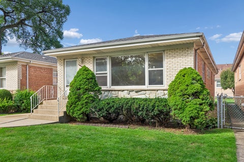 Tiny photo for Chicago, IL 60646 (MLS # 12763624)