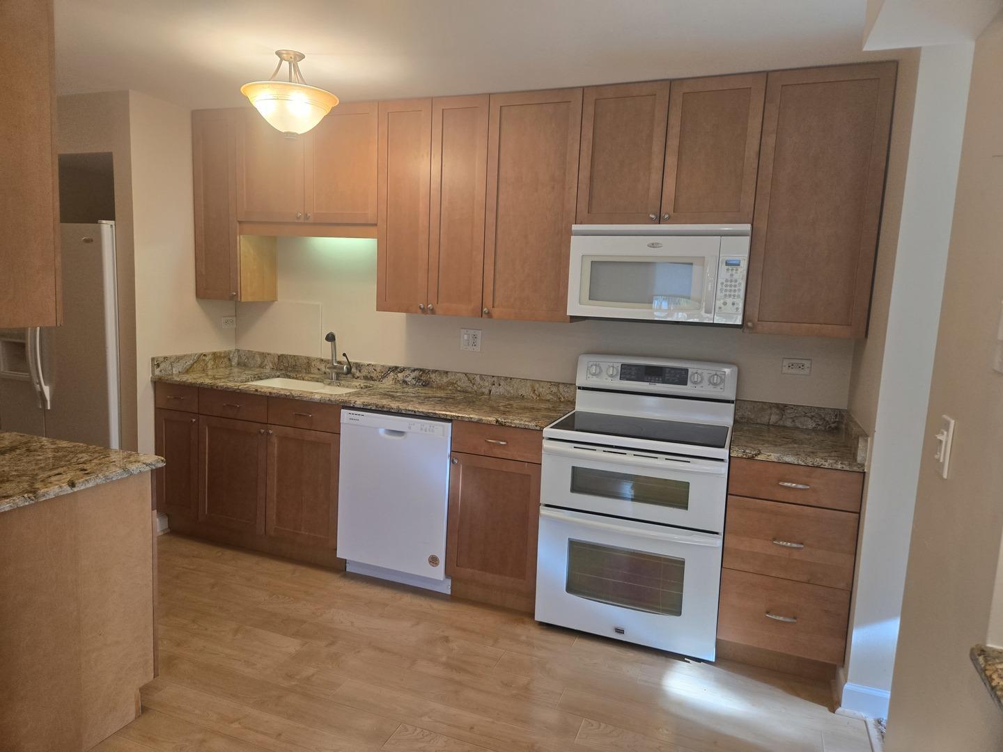 1605 E Central Road 322C