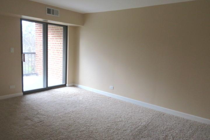 1605 E Central Road 322C