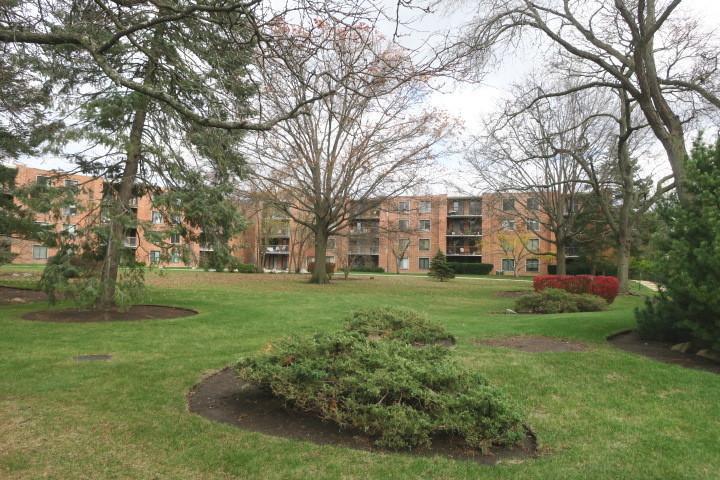 1605 E Central Road 322C