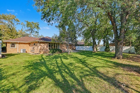 Tiny photo for 7917 W 112th Street, Palos Hills, IL 60465 (MLS # 12792362)