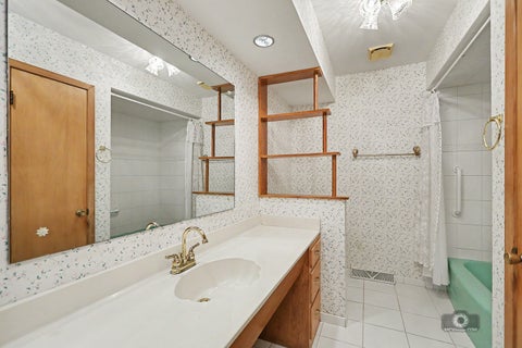 Tiny photo for 7917 W 112th Street, Palos Hills, IL 60465 (MLS # 12792362)