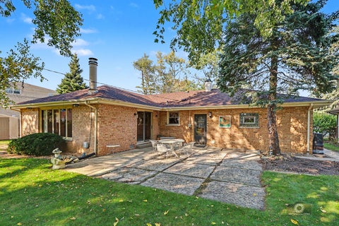 Tiny photo for 7917 W 112th Street, Palos Hills, IL 60465 (MLS # 12792362)