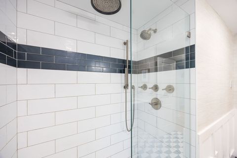 Tiny photo for 4637 Oakwood Avenue, Downers Grove, IL 60515 (MLS # 12509825)