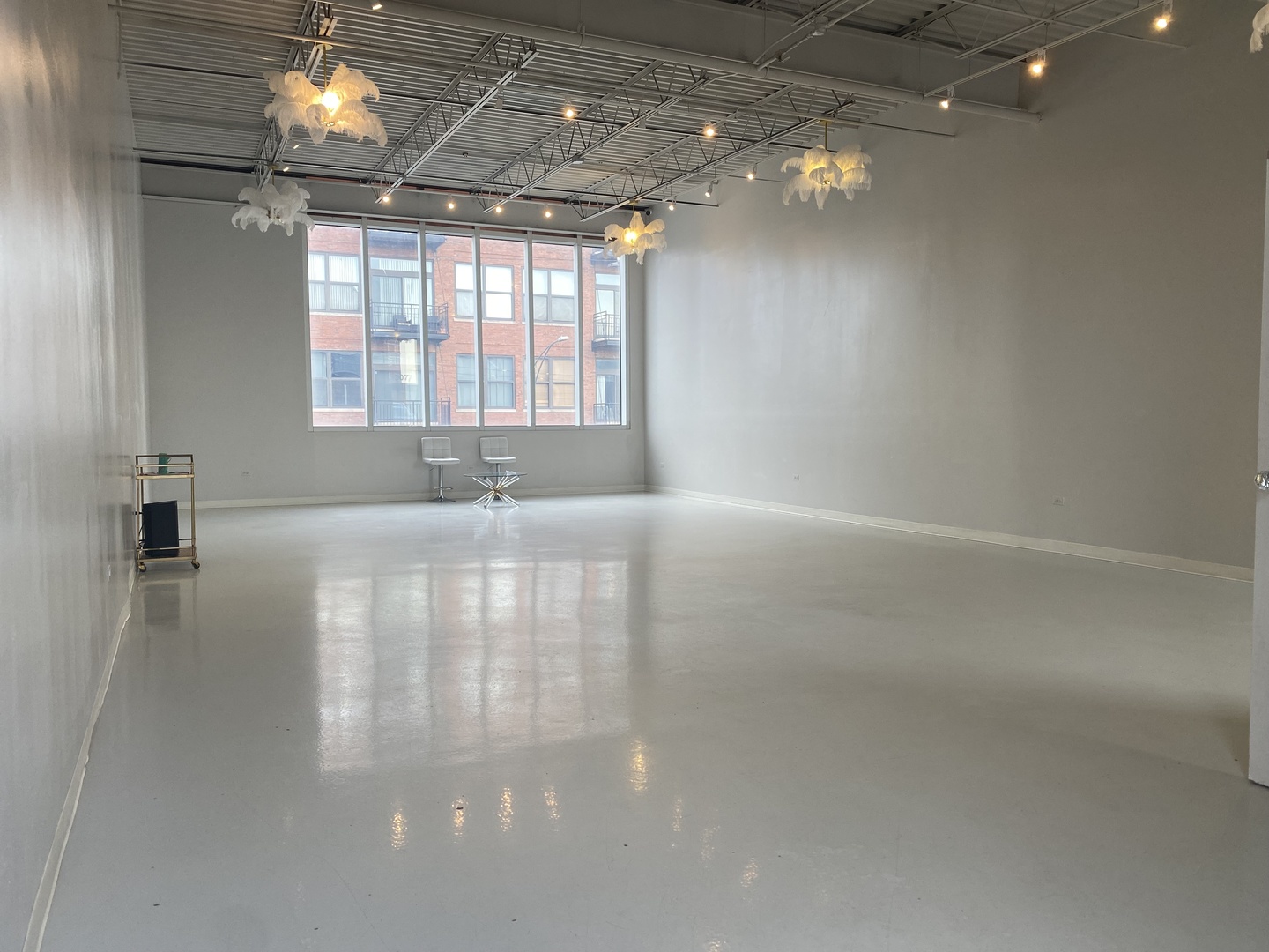 2252 S Archer Avenue 207
