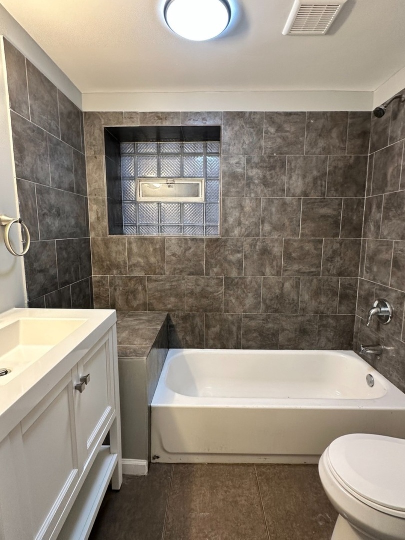 3923 W Lexington Street