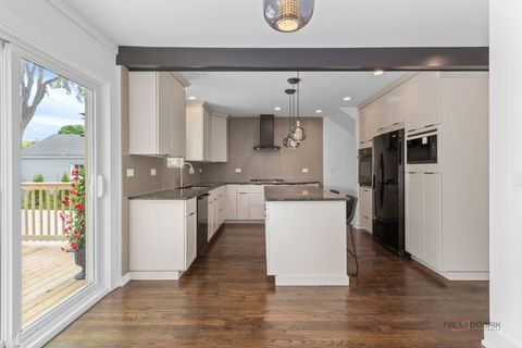 Tiny photo for 607 S Cedar Avenue, Elmhurst, IL 60126 (MLS # 12641784)