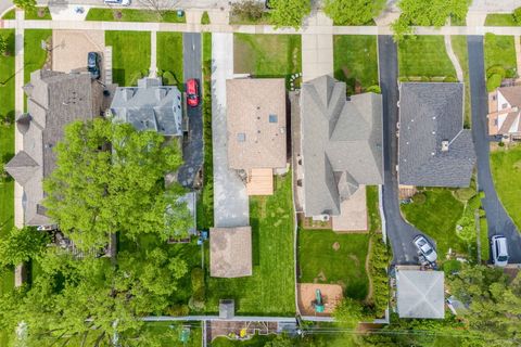 Tiny photo for 607 S Cedar Avenue, Elmhurst, IL 60126 (MLS # 12641784)