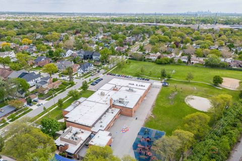 Tiny photo for 607 S Cedar Avenue, Elmhurst, IL 60126 (MLS # 12641784)