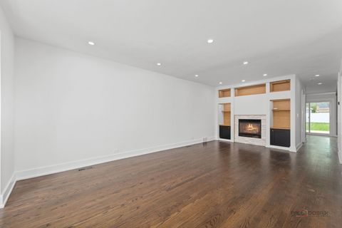 Tiny photo for 607 S Cedar Avenue, Elmhurst, IL 60126 (MLS # 12641784)