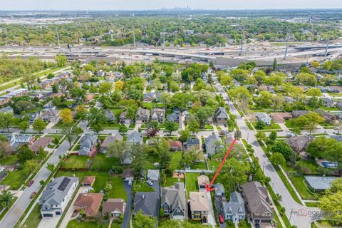 Tiny photo for 607 S Cedar Avenue, Elmhurst, IL 60126 (MLS # 12641784)