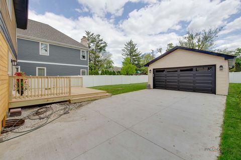 Tiny photo for 607 S Cedar Avenue, Elmhurst, IL 60126 (MLS # 12641784)