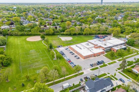 Tiny photo for 607 S Cedar Avenue, Elmhurst, IL 60126 (MLS # 12641784)