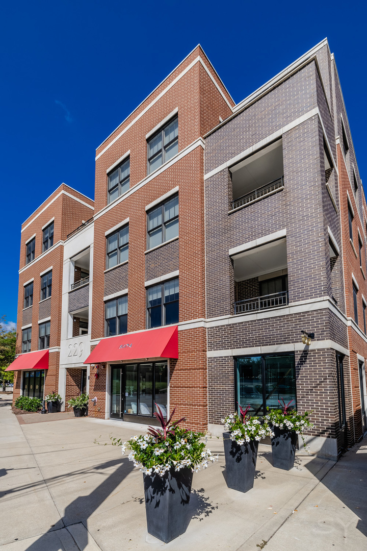 229 Park Avenue 202