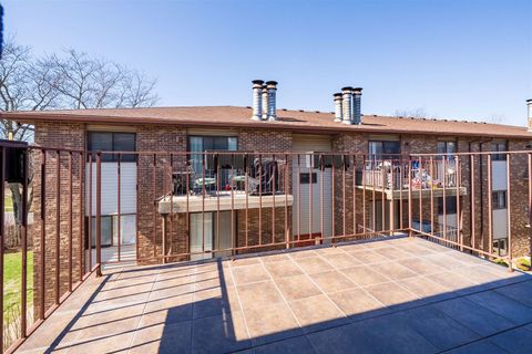 Tiny photo for 1916 Tracy Drive #48, Bloomington, IL 61704 (MLS # 12582810)