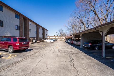 Tiny photo for 1916 Tracy Drive #48, Bloomington, IL 61704 (MLS # 12582810)