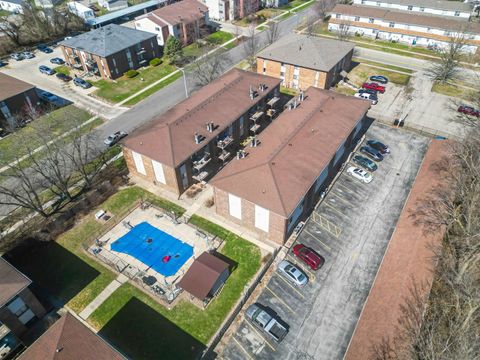 Tiny photo for 1916 Tracy Drive #48, Bloomington, IL 61704 (MLS # 12582810)