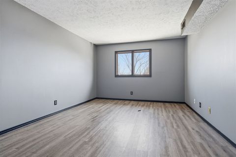 Tiny photo for 1916 Tracy Drive #48, Bloomington, IL 61704 (MLS # 12582810)