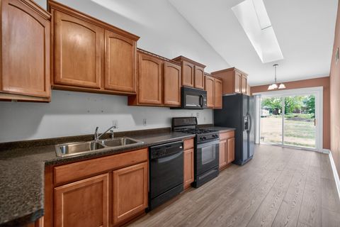 Tiny photo for 3925 South Pointe Drive #B, DeKalb, IL 60115 (MLS # 12668455)