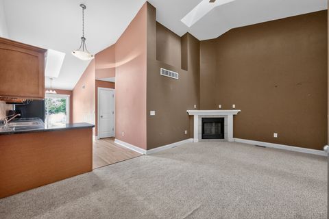 Tiny photo for 3925 South Pointe Drive #B, DeKalb, IL 60115 (MLS # 12668455)