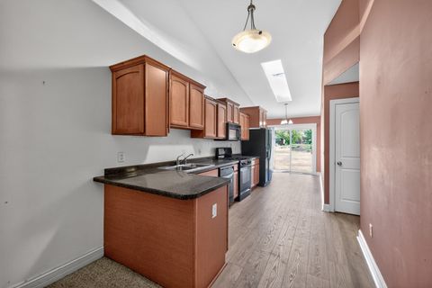 Tiny photo for 3925 South Pointe Drive #B, DeKalb, IL 60115 (MLS # 12668455)