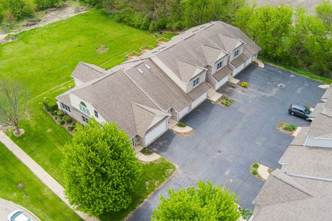 Tiny photo for 3925 South Pointe Drive #B, DeKalb, IL 60115 (MLS # 12668455)