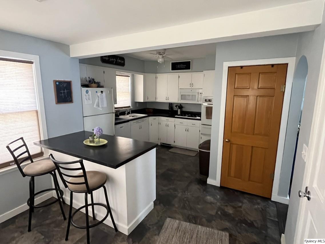2848 Elm