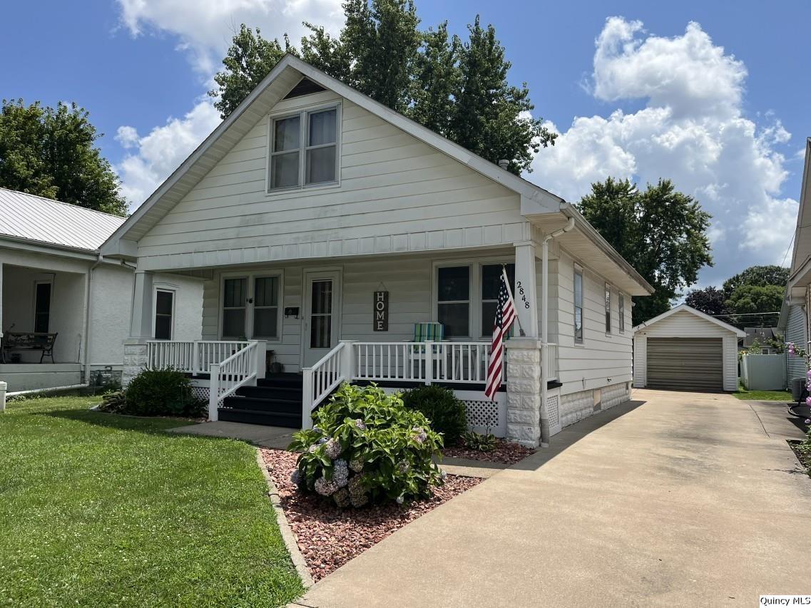 2848 Elm