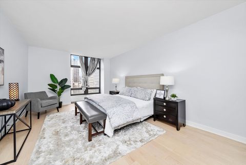 Tiny photo for 680 N Lake Shore Drive #1322, Chicago, IL 60611 (MLS # 12523436)