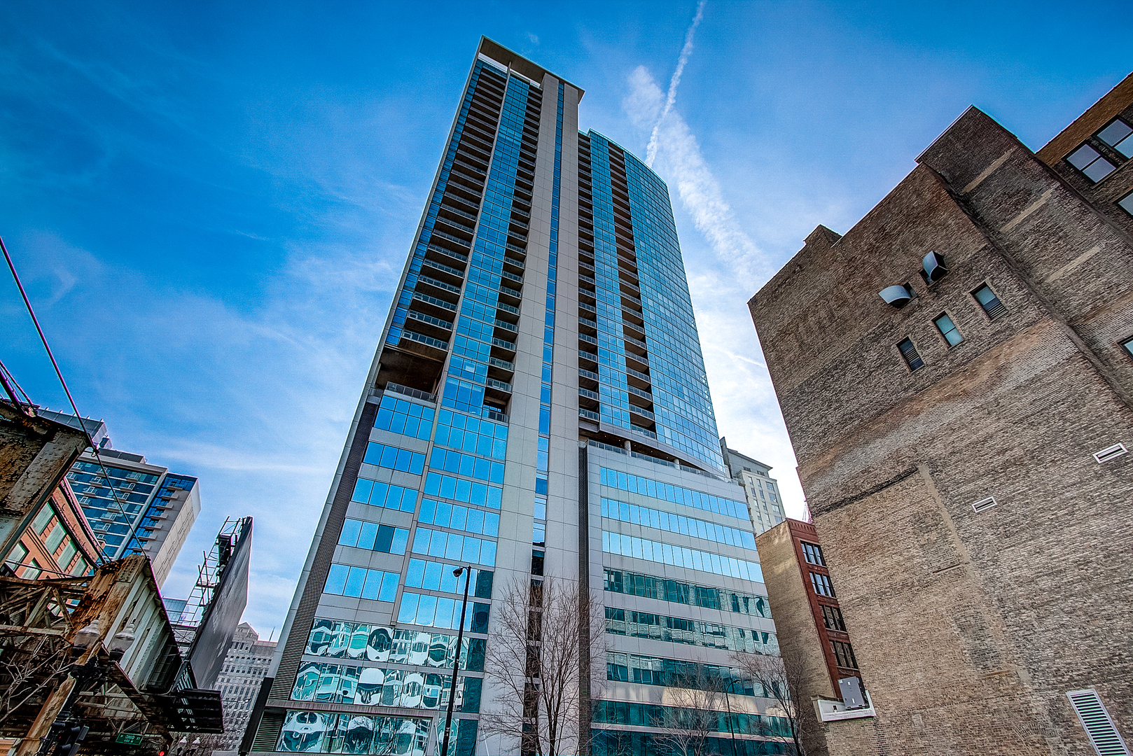 Photo 1 of 21 — 303 W Ohio Street 3609, Chicago, IL 60654