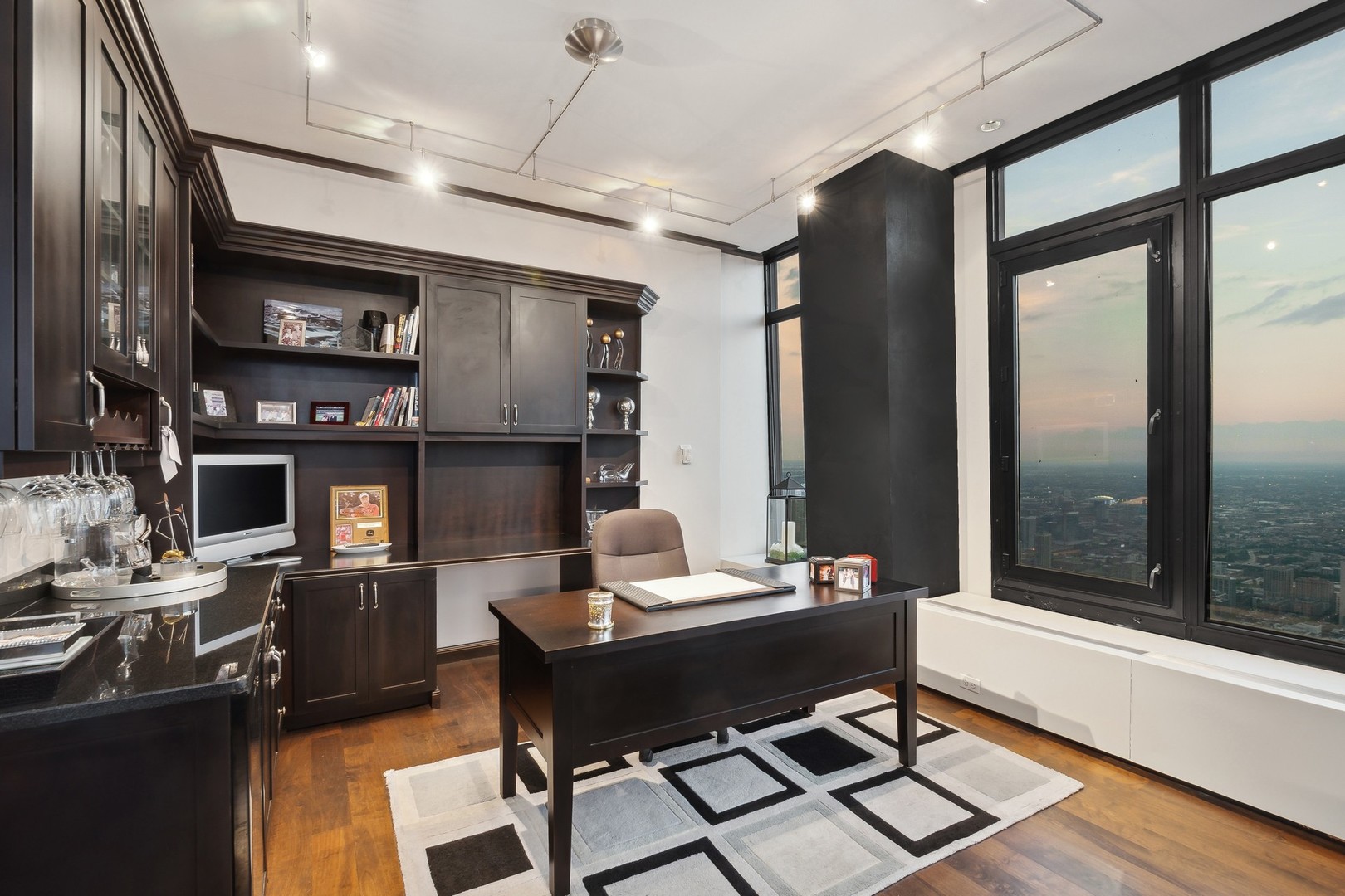 175 E Delaware Place 9102