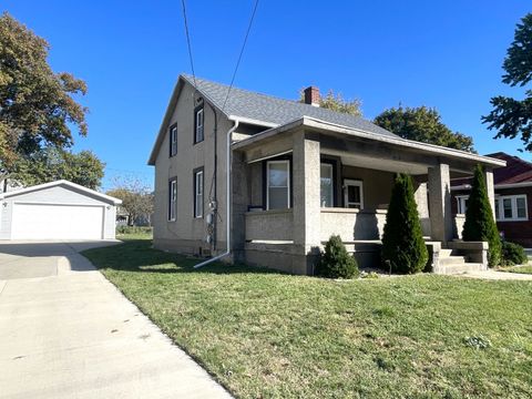 2215 3rd Street Peru IL 61354