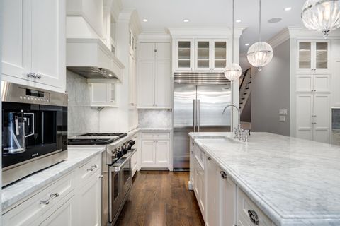 Tiny photo for 2227 N Magnolia Avenue, Chicago, IL 60614 (MLS # 12450933)