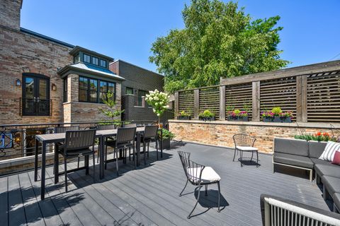 Tiny photo for 2227 N Magnolia Avenue, Chicago, IL 60614 (MLS # 12450933)