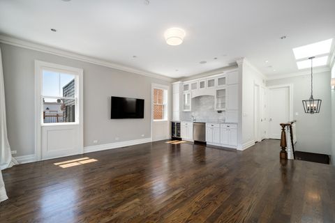 Tiny photo for 2227 N Magnolia Avenue, Chicago, IL 60614 (MLS # 12450933)