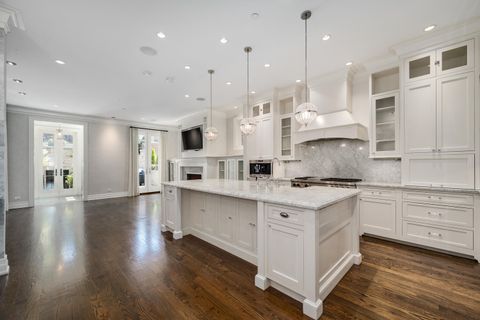Tiny photo for 2227 N Magnolia Avenue, Chicago, IL 60614 (MLS # 12450933)