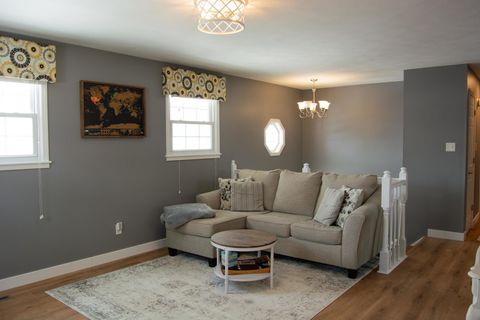 Tiny photo for 30 Ridge Lane Drive, Decatur, IL 62521 (MLS # 12533154)