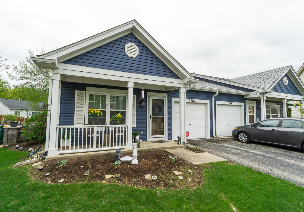 23313 W Odessa Court 23313