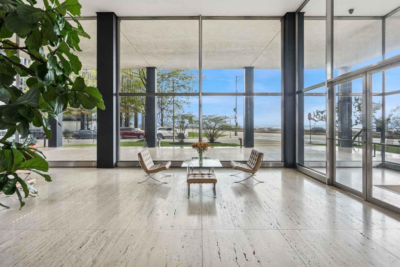 880 N LAKE SHORE Drive 6G