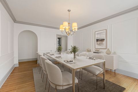 Tiny photo for 650 Hinman Avenue #2B, Evanston, IL 60202 (MLS # 12595403)