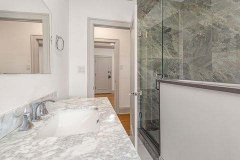 Tiny photo for 650 Hinman Avenue #2B, Evanston, IL 60202 (MLS # 12595403)