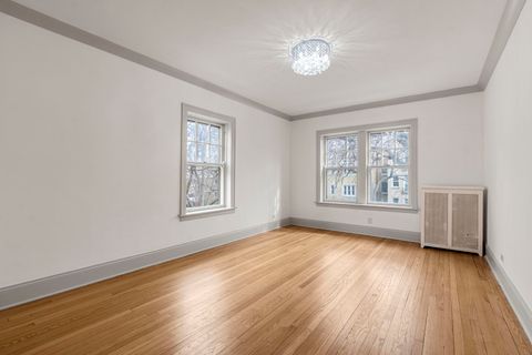 Tiny photo for 650 Hinman Avenue #2B, Evanston, IL 60202 (MLS # 12595403)
